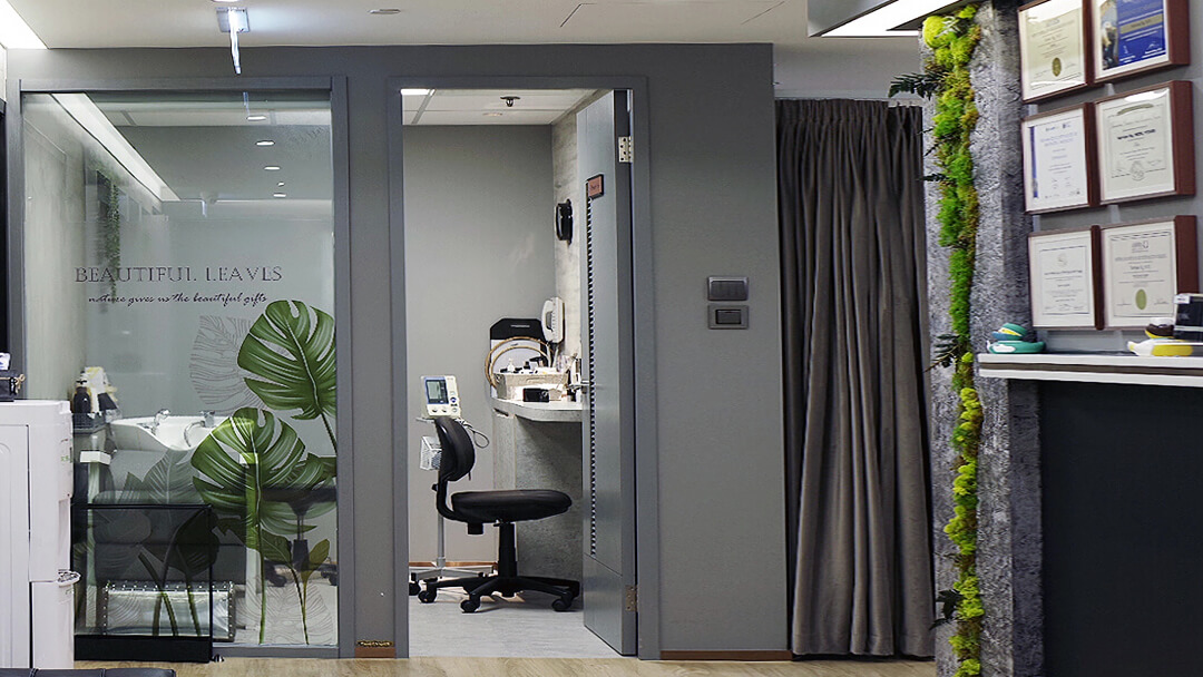 Procedure room
